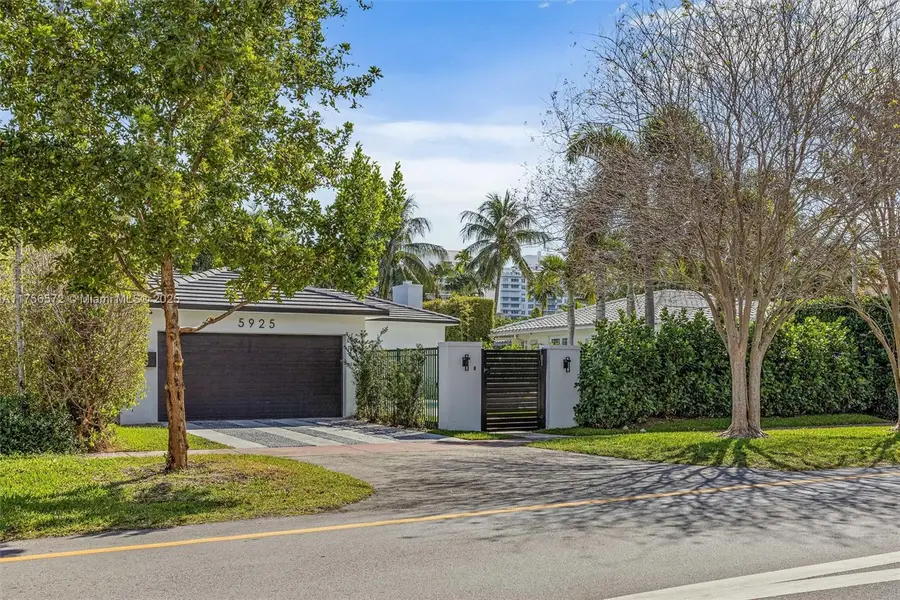 5925 La Gorce Dr, Miami Beach, FL 33140 - Image #2