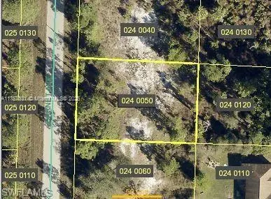 941 Garnet Ave, Lehigh Acres, FL 33974 - #2
