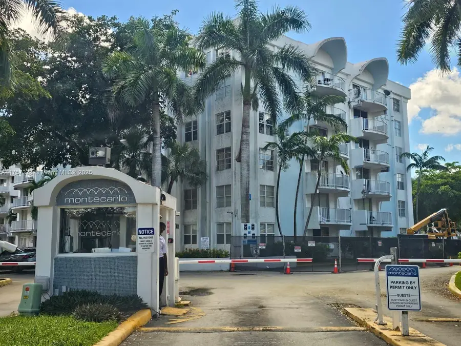 492 NW 165th St Rd #C-211, Miami, FL 33169 - Image #2