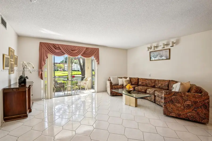 Address Withheld By Seller, Pembroke Pines, FL 33025 - #2