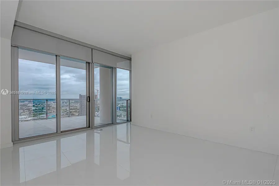851 NE 1st Ave #2600, Miami, FL 33132 - Image #3