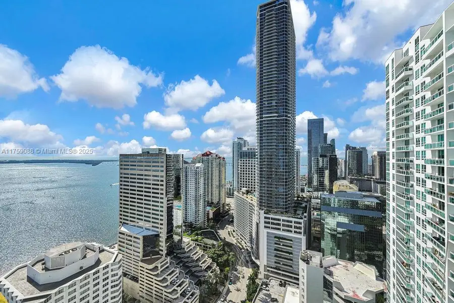 950 Brickell Bay Dr #3605, Miami, FL 33131 - #3