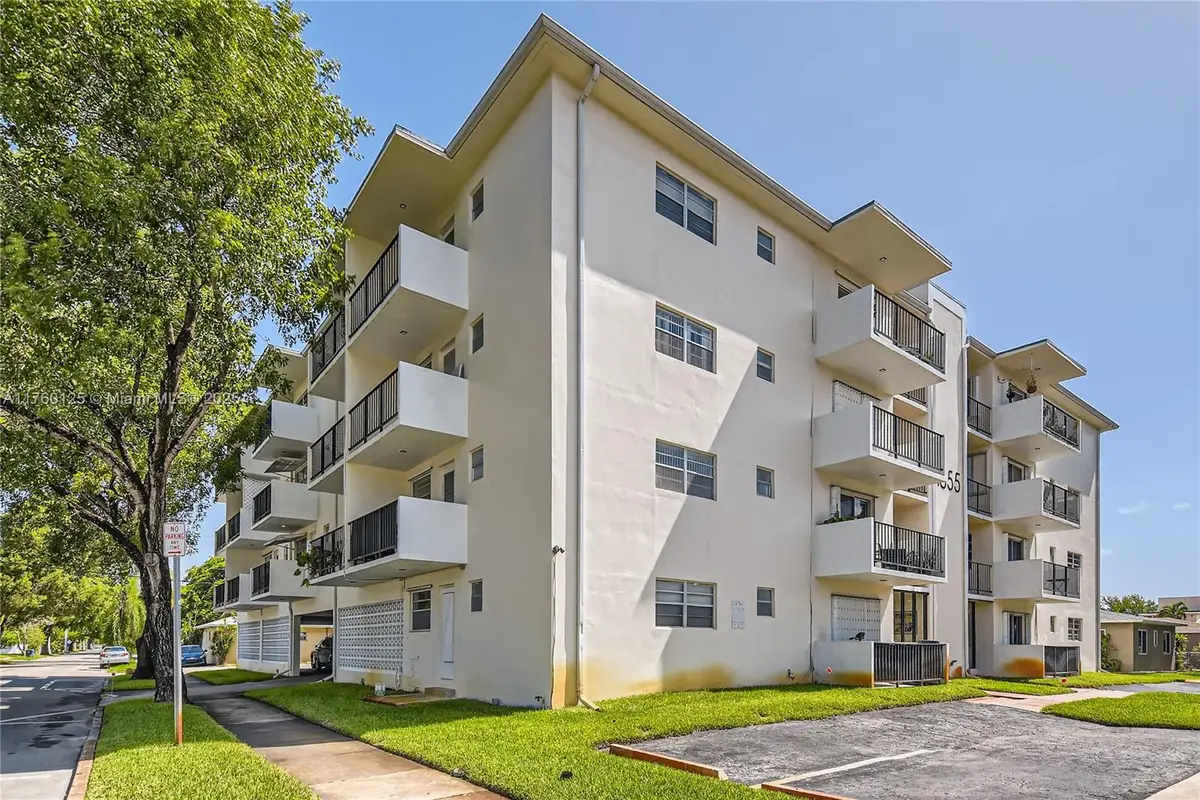 1855 Plunkett St #406, Hollywood, FL 33020 - Image #1