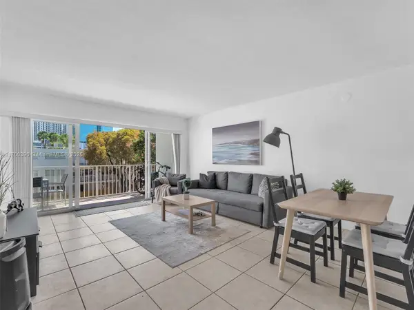 7737 SW 88th St #C312, Miami, FL 33156