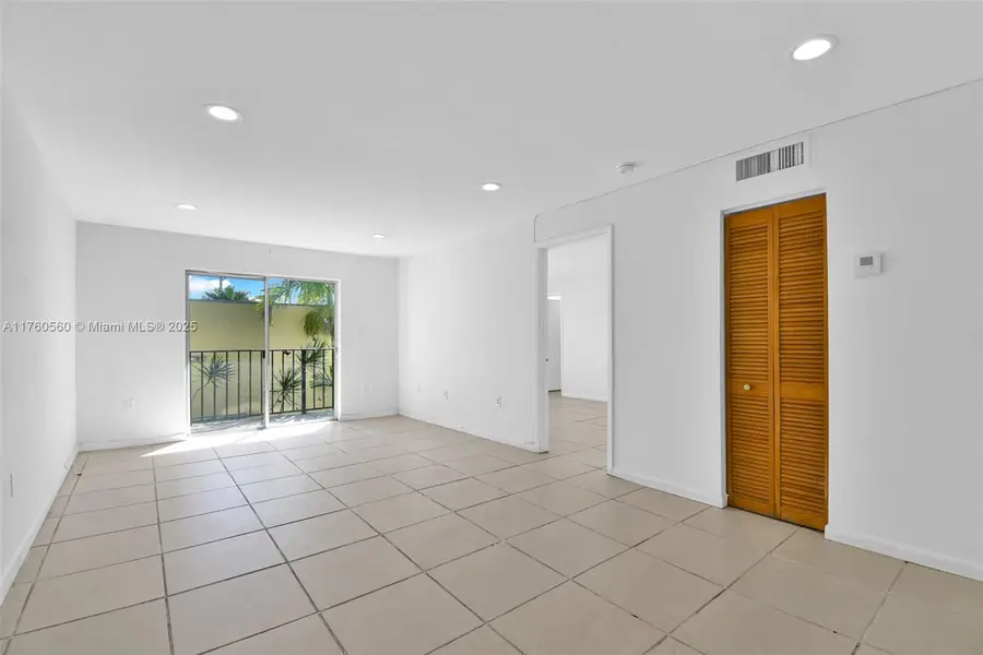 618 Euclid Ave #303, Miami Beach, FL 33139 - #2
