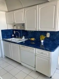 100 W Golden Isles Dr #811, Hallandale Beach, FL 33009 - #2