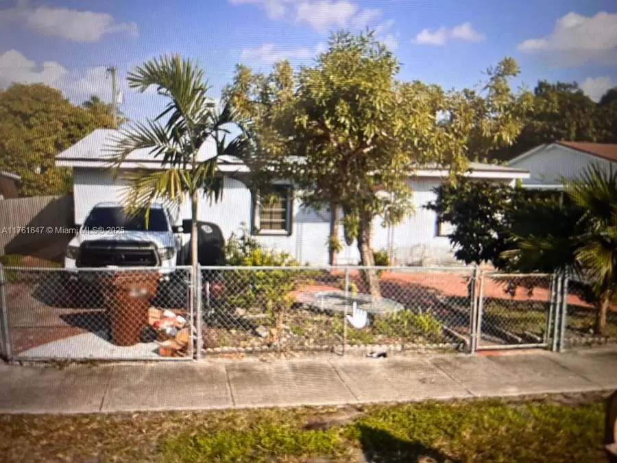 625 E 28th St, Hialeah, FL 33013 - Image #2