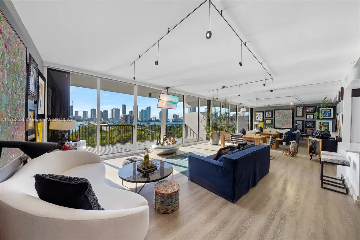 1000 Venetian Way #810, Miami, FL 33139 - Image #1