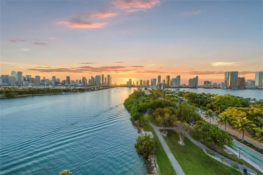 1000 Venetian Way #810, Miami, FL 33139 - Image #2