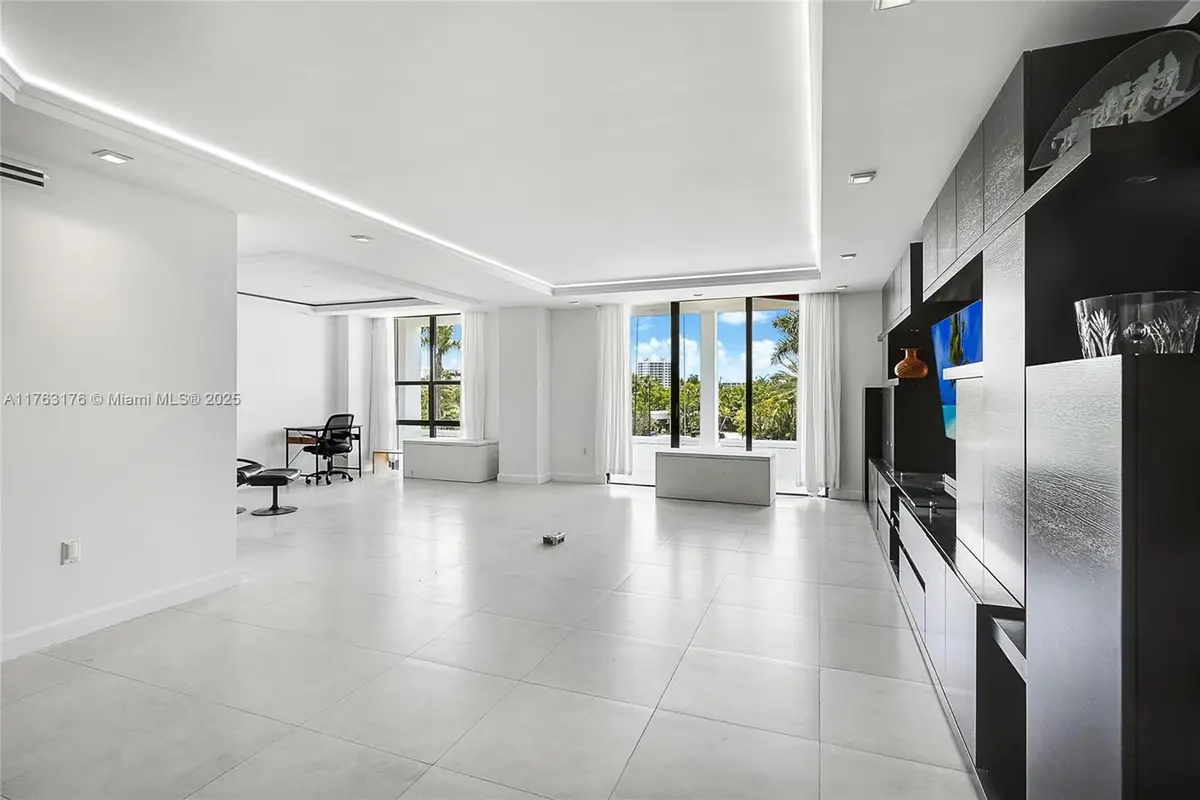 9801 Collins Ave #5M, Bal Harbour, FL 33154 - Image #1