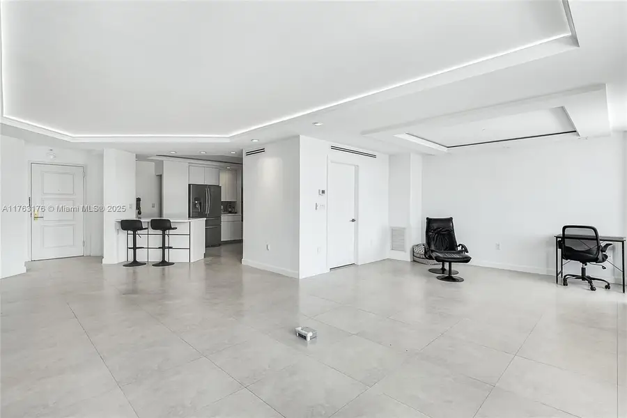 9801 Collins Ave #5M, Bal Harbour, FL 33154 - Image #3