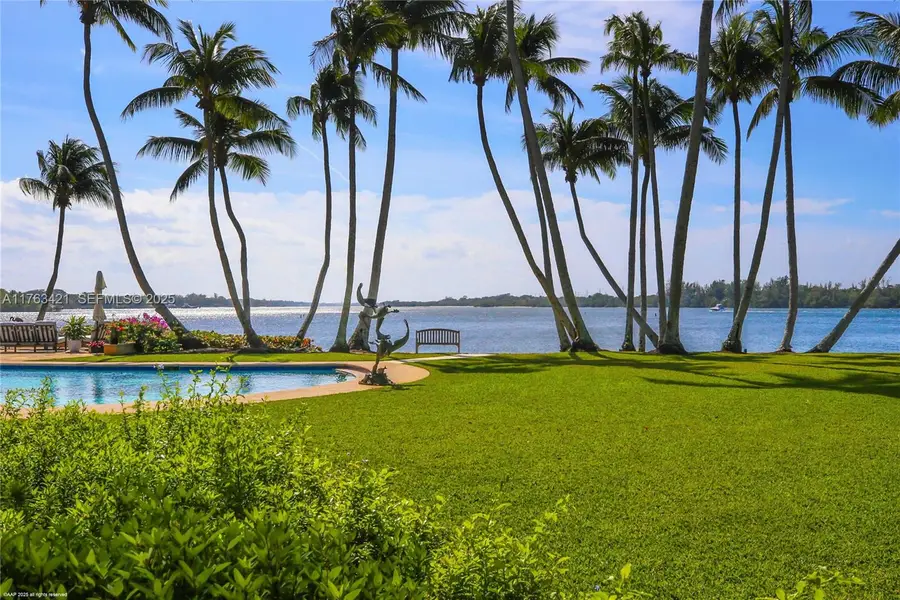 6 Riverview Rd, Jupiter Island, FL 33455 - Image #2