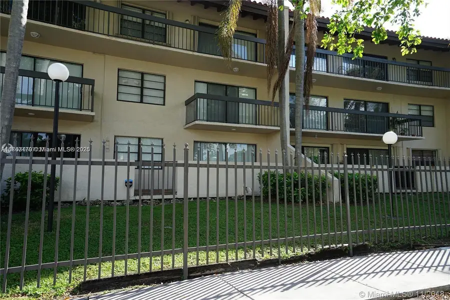 5201 Orduna Dr #12, Coral Gables, FL 33146 - Image #2