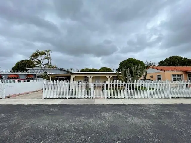 261 E 37th St, Hialeah, FL 33013 - Image #1