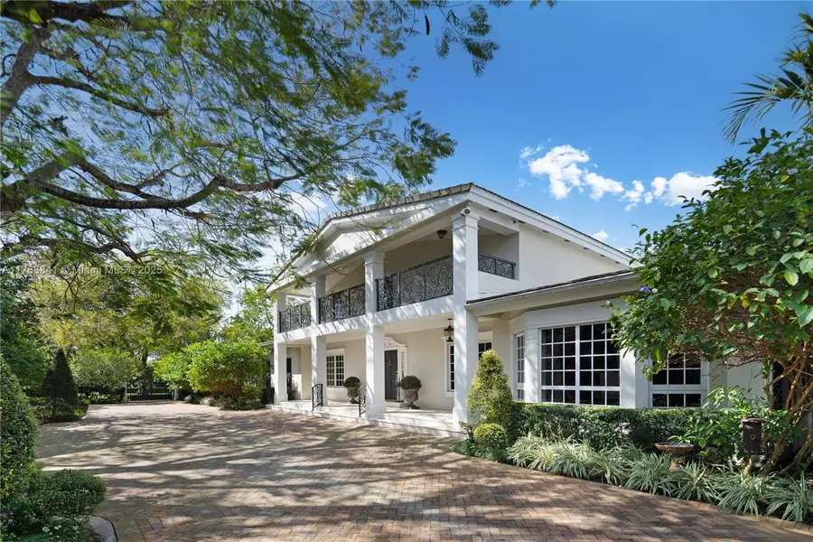 4620 Granada Blvd, Coral Gables, FL 33146 - Image #2