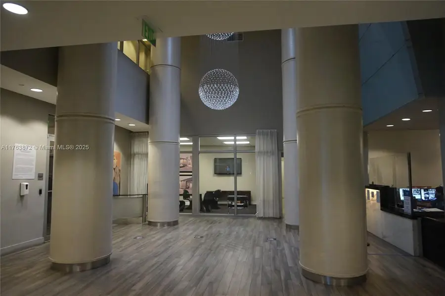 1750 N Bayshore Dr #2215, Miami, FL 33132 - #2