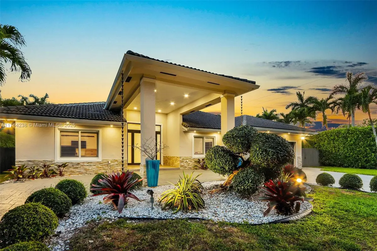 10190 SW 114th Ter, Miami, FL 33176 - #1