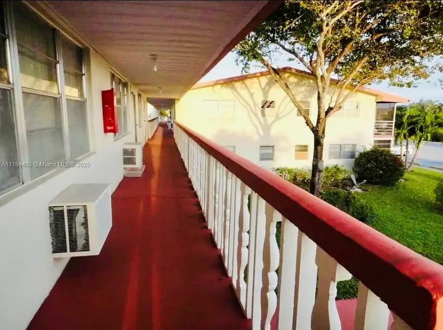 130 Camden #F, West Palm Beach, FL 33417 - #2