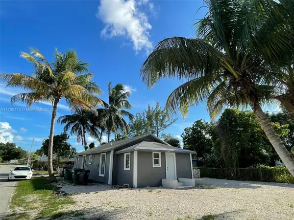 900 NW 80th St, Miami, FL 33150