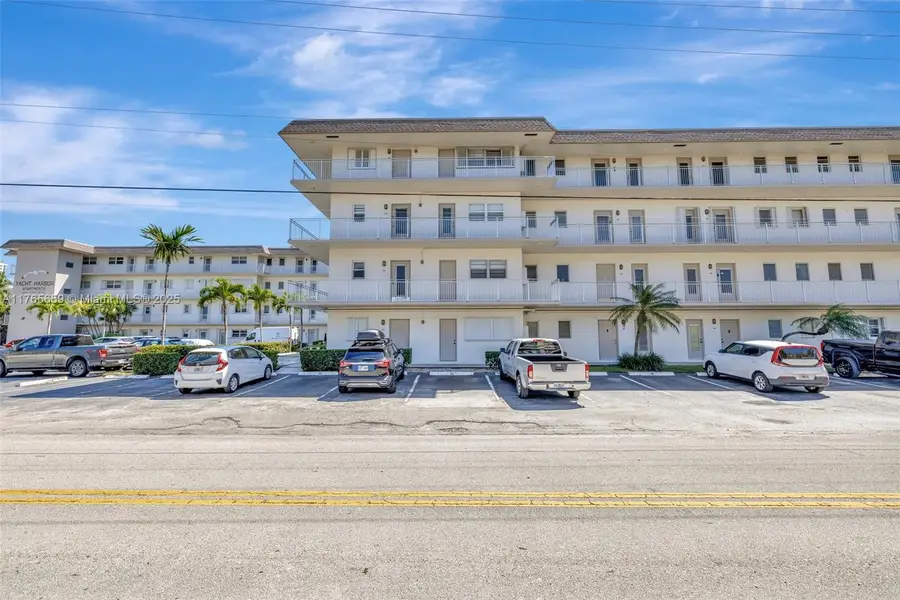 2200 Diana Dr #111, Hallandale Beach, FL 33009 - #2