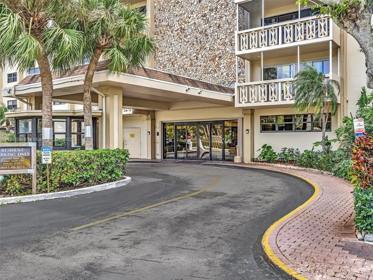 800 NE 195th St #716, Miami, FL 33179 - Image #1