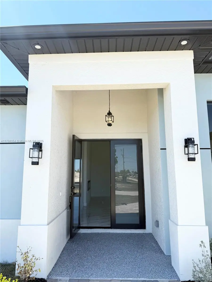 4210 Ne 14th Avenue, Cape Coral, FL 33909 - Image #2