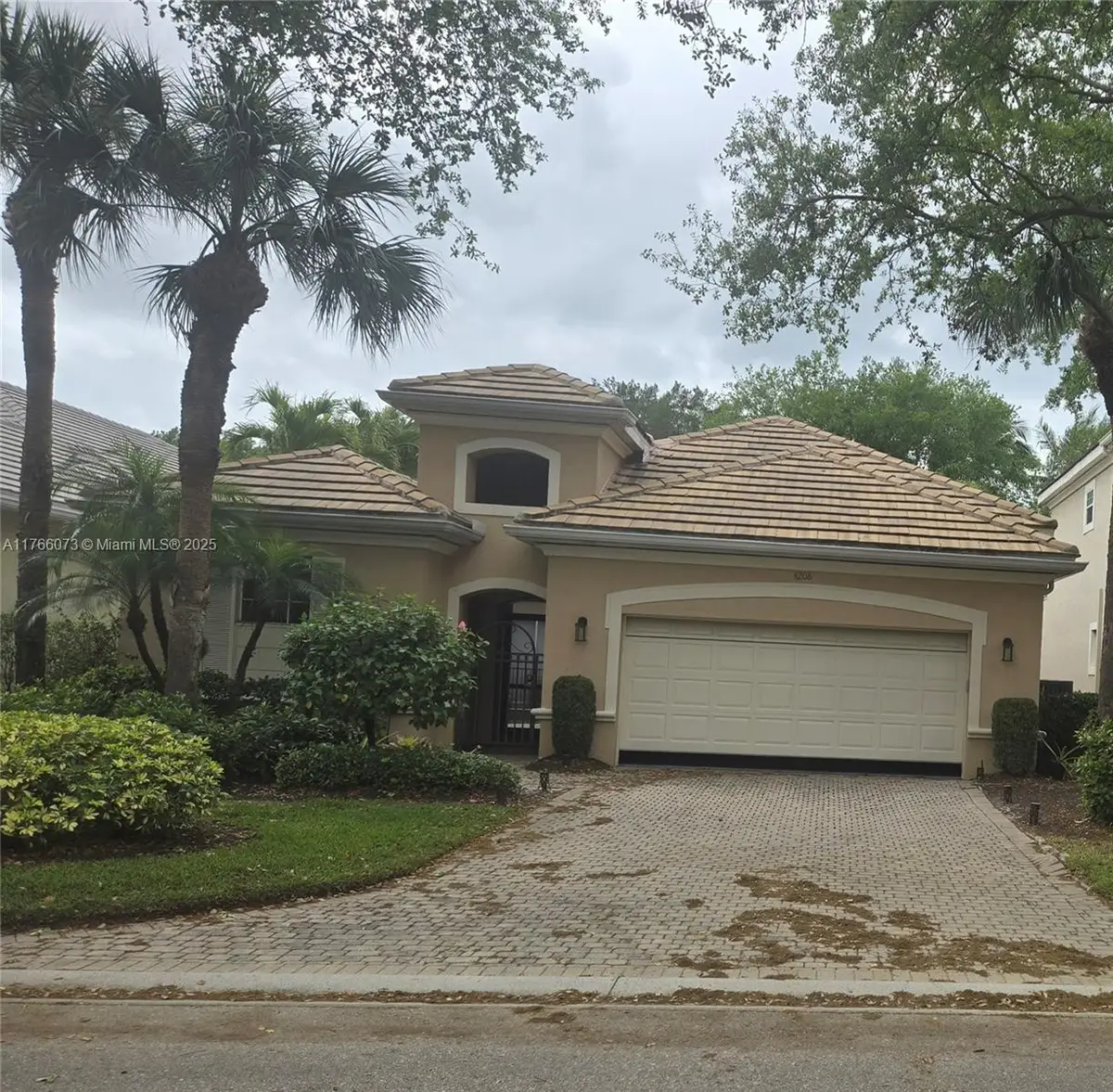 4208 Kensington High Street, Naples, FL 34105 - Image #1