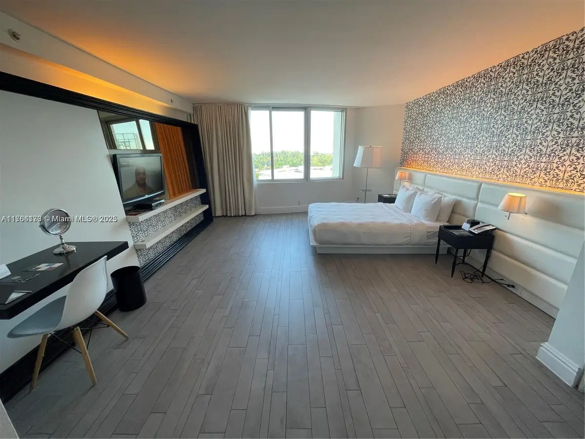 1100 West Ave #807, Miami Beach, FL 33139 - Image #1