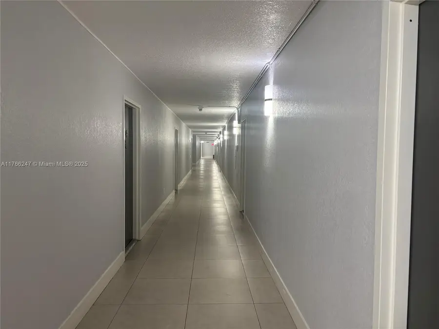 9350 Fontainebleau Blvd #312, Miami, FL 33172 - Image #3