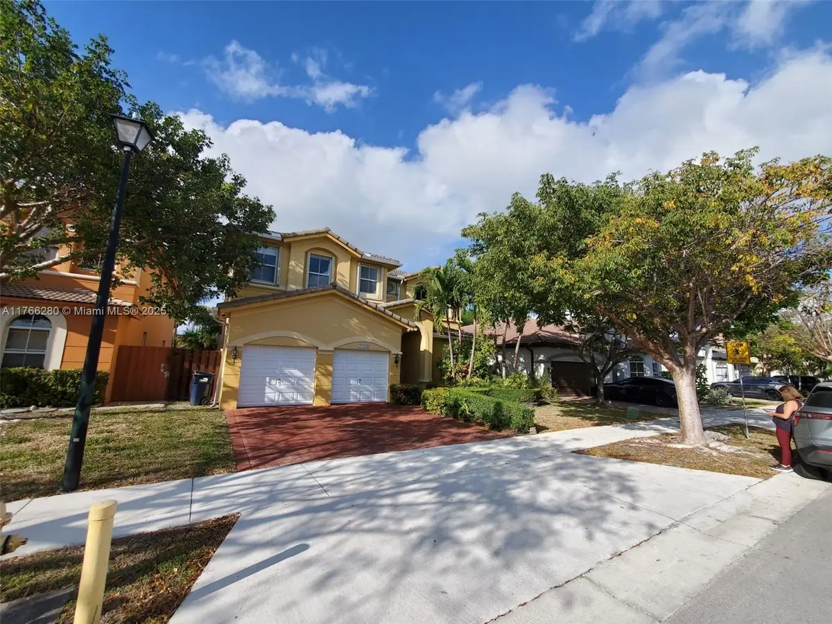 11009 NW 80th Ln, Doral, FL 33178 - Image #1