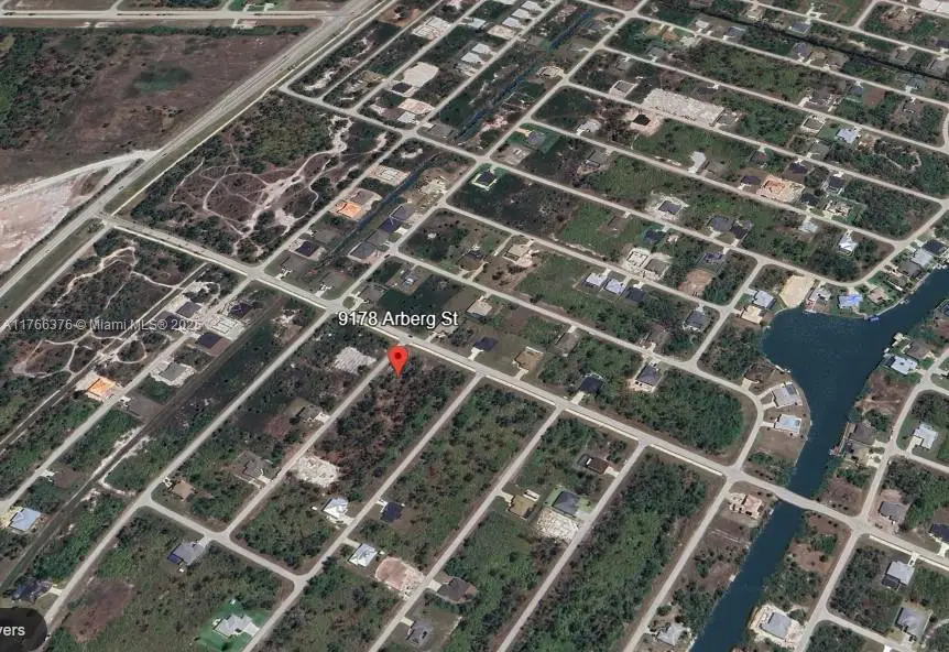9178 Arberg St, Grove City Rotonda, FL 33181 - Image #2