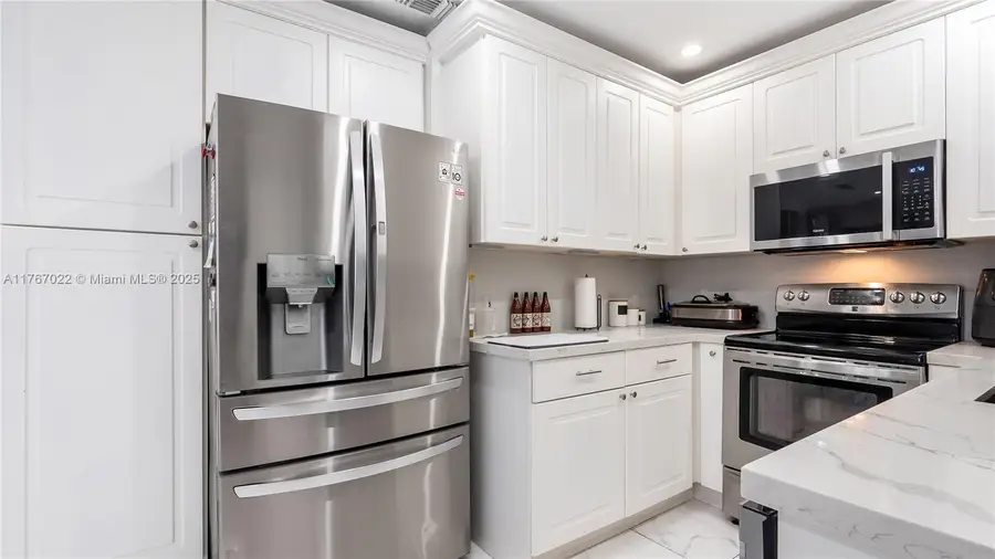 3120 SW 17th St, Fort Lauderdale, FL 33312 - Image #3