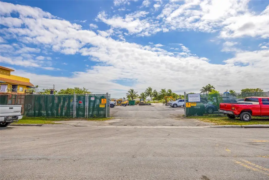 15077 Sw 137 St, Kendale Lakes, FL 33196 - Image #3