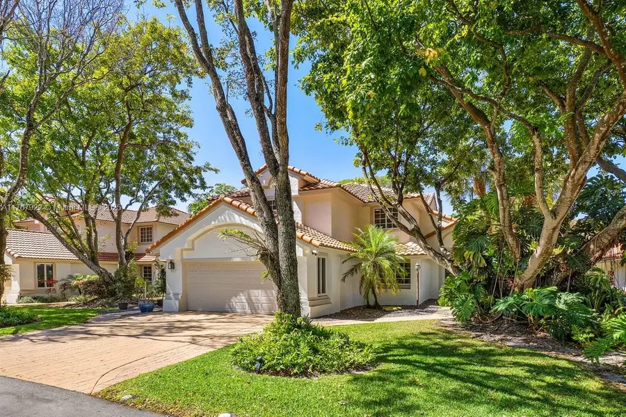 517 Misty Oaks Dr, Pompano Beach, FL 33069 - Image #2