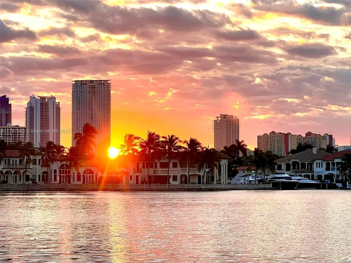 2910 Point East Dr #M414, Aventura, FL 33160 - #1