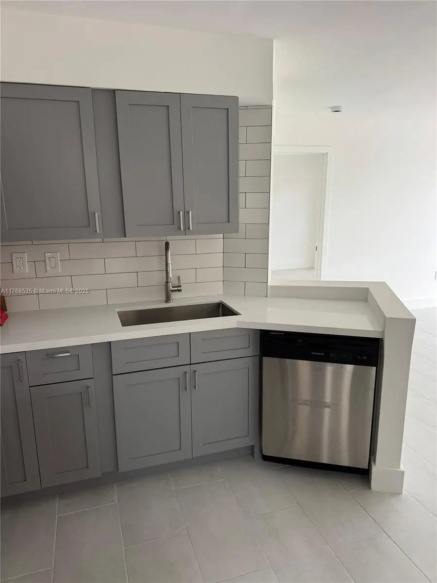 1280 S Alhambra Cir #2209, Coral Gables, FL 33146 - Image #2