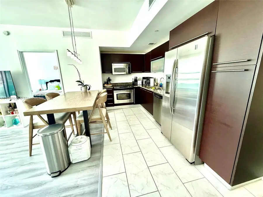 950 Brickell Bay Dr #2706, Miami, FL 33131 - #2