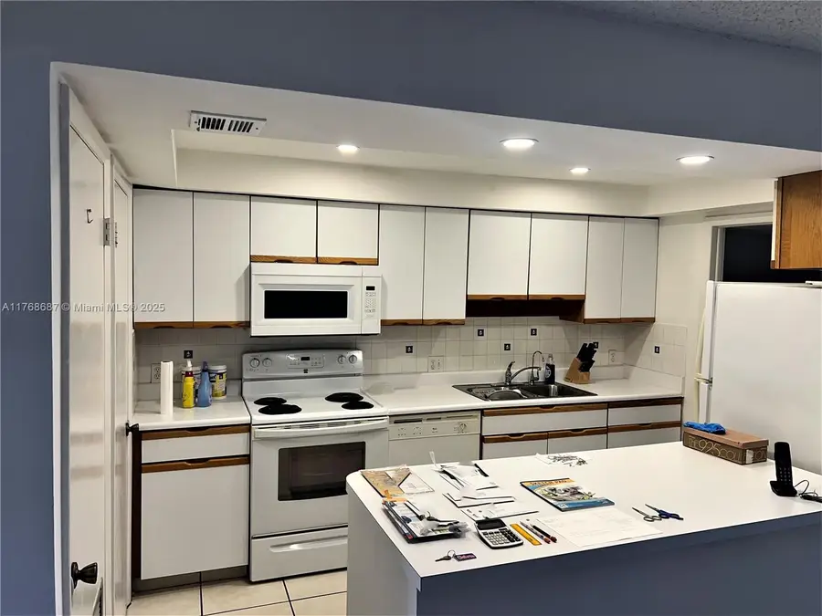 8401 SW 107th Ave #121E, Miami, FL 33173 - Image #2