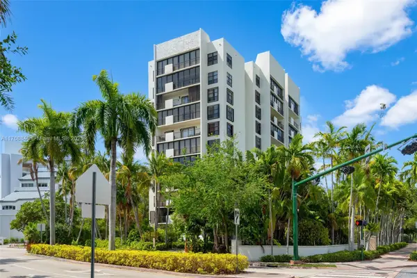 77 Crandon Blvd #2B, Key Biscayne, FL 33149