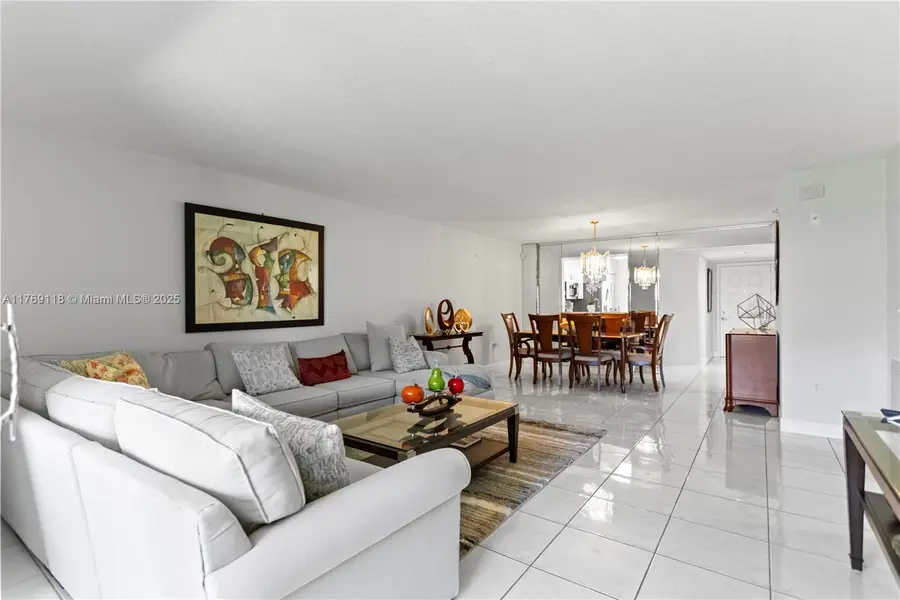 5876 Regal Glen Dr #101, Boynton Beach, FL 33437 - #3