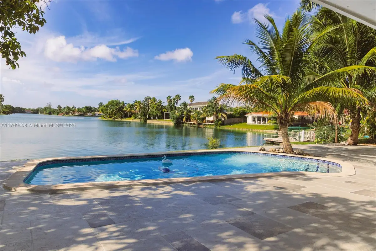 2255 NE 207th St, Miami, FL 33180 - #1