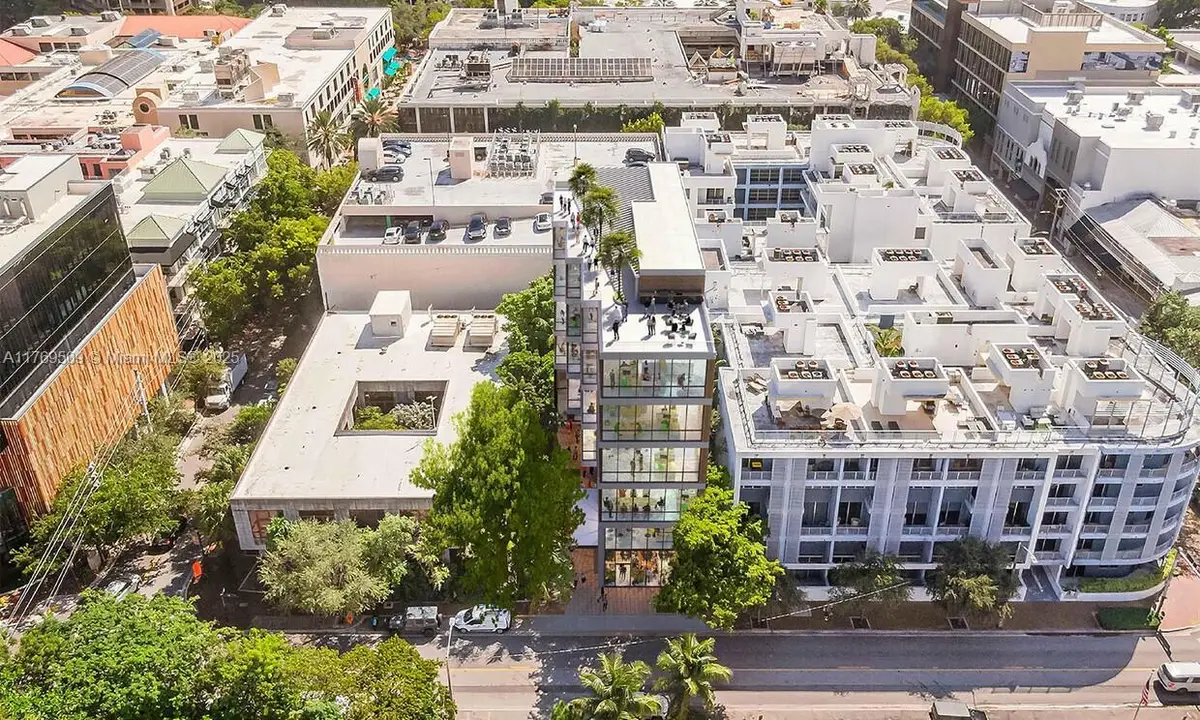 2940 Oak Ave, Miami, FL 33133 - #1