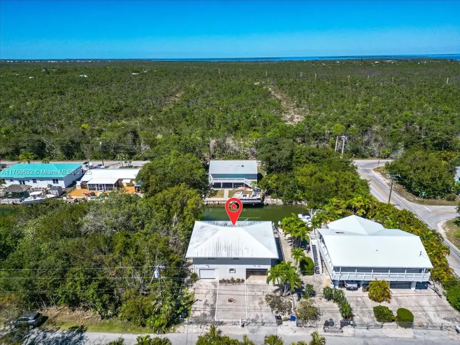29051 Magnolia Ln, Big Pine Key, FL 33043 - Image #2