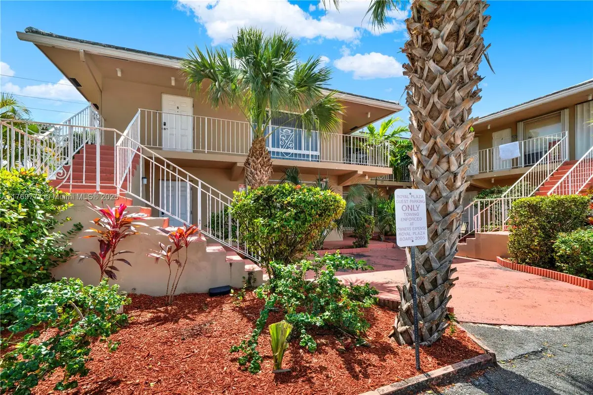 2864 NE 32nd St #7, Fort Lauderdale, FL 33306 - Image #1