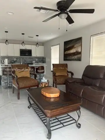 418 Winters St, West Palm Beach, FL 33405 - Image #2