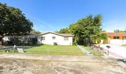 2441-2443 Sherman St, Hollywood, FL 33020
