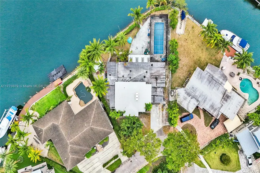 2140 Hibiscus Cir, North Miami, FL 33181 - Image #2