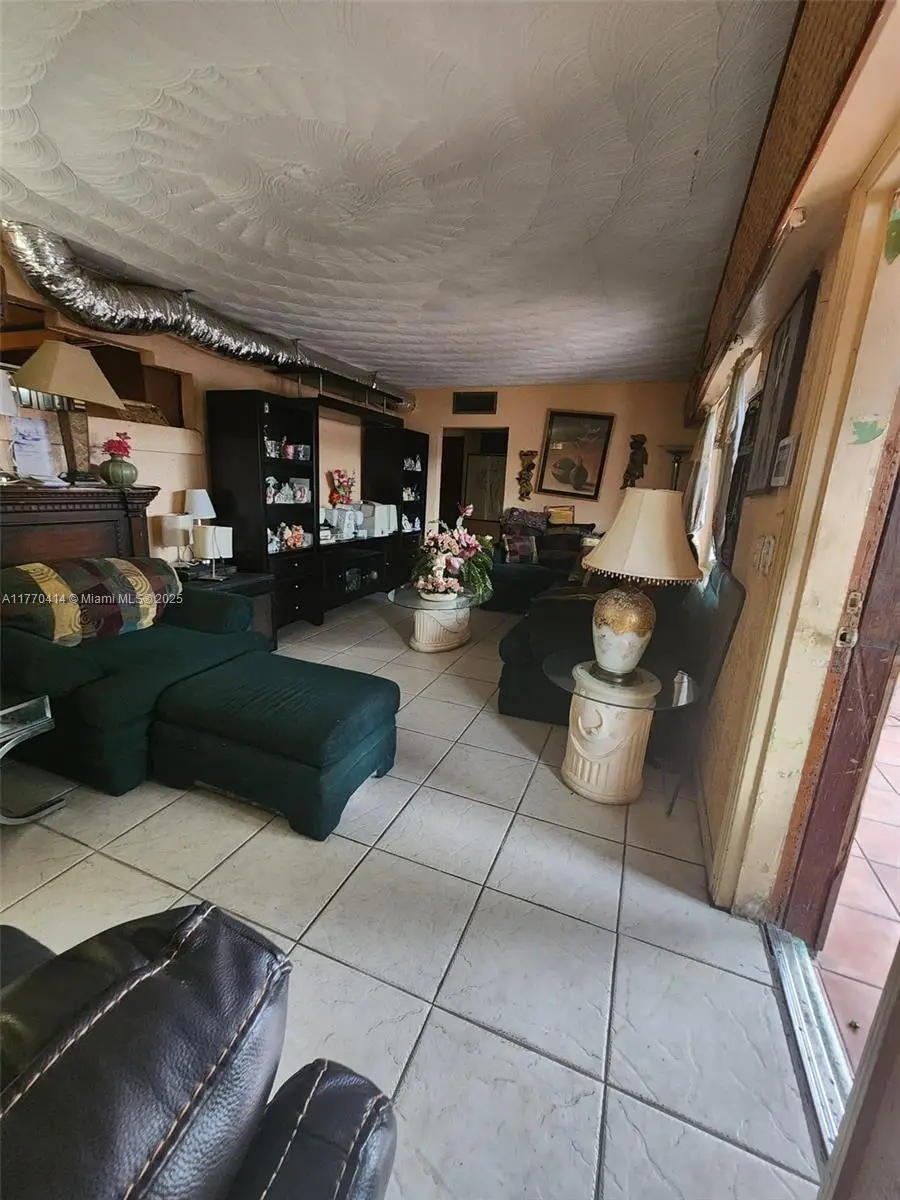 831 NW 140th St, Miami, FL 33168 - Image #3