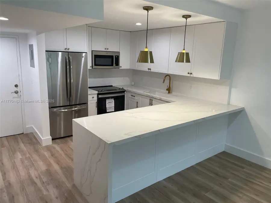 100 Edgewater Dr #101, Coral Gables, FL 33133 - Image #3