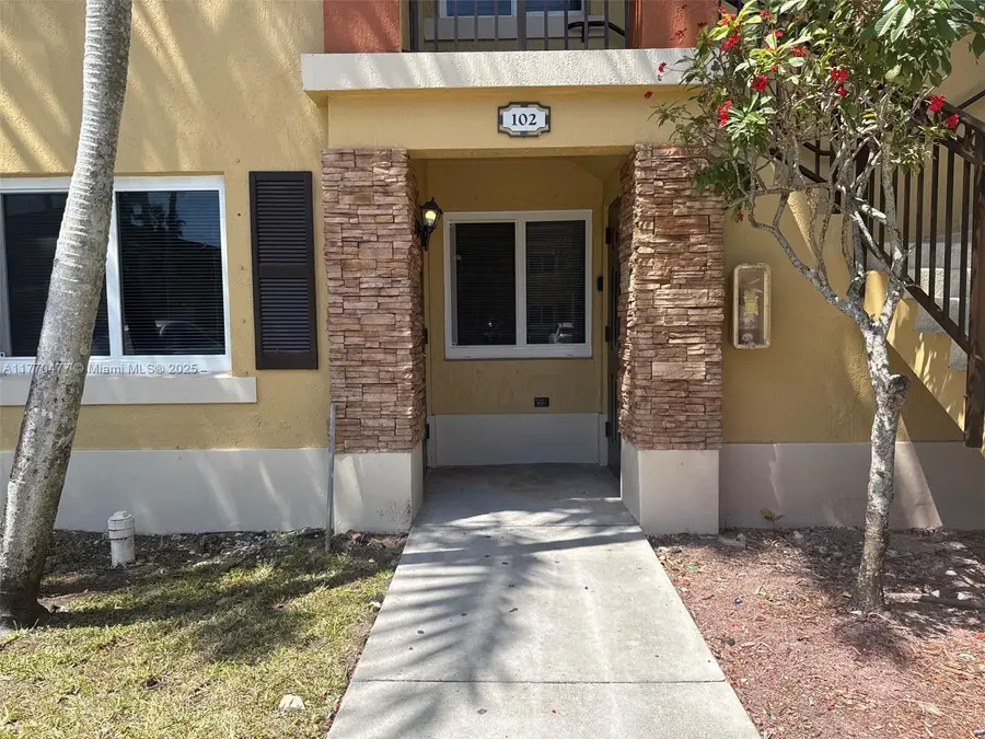 930 NE 33rd Ter #102, Homestead, FL 33033 - Image #2